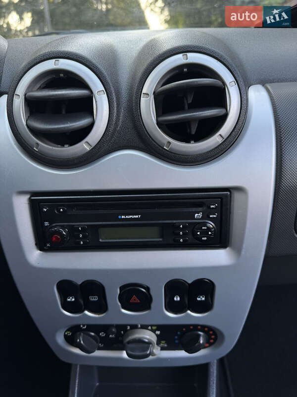 Dacia Logan MCV 2011