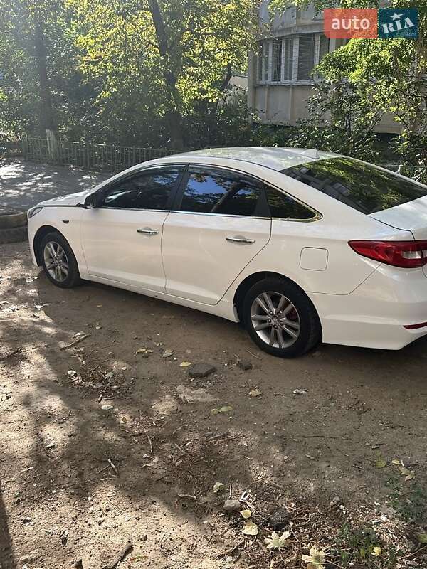 Hyundai Sonata 2015