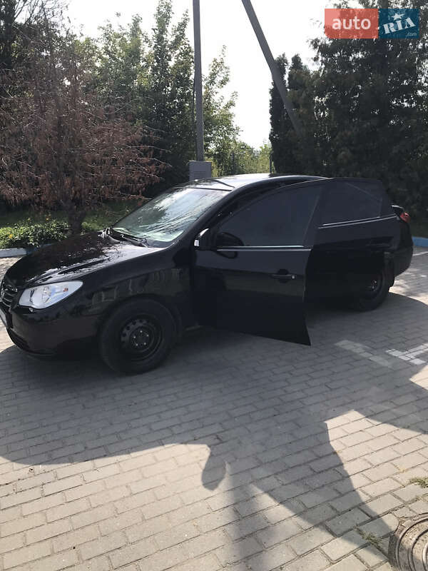 Hyundai Elantra 2010