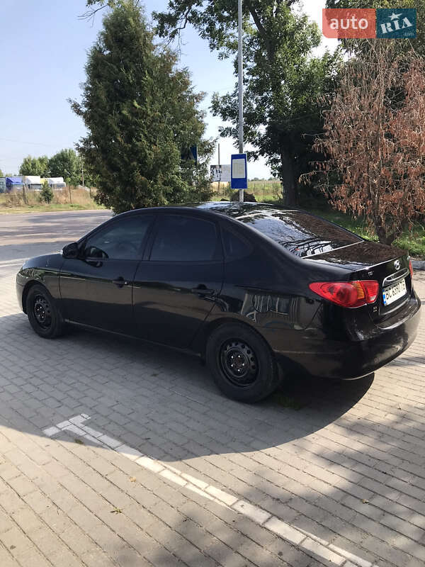 Hyundai Elantra 2010