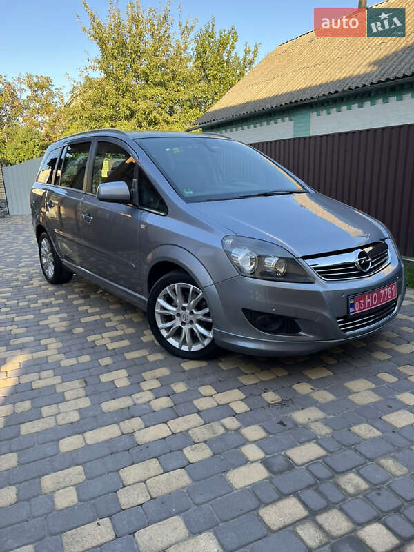 Opel Zafira 2010