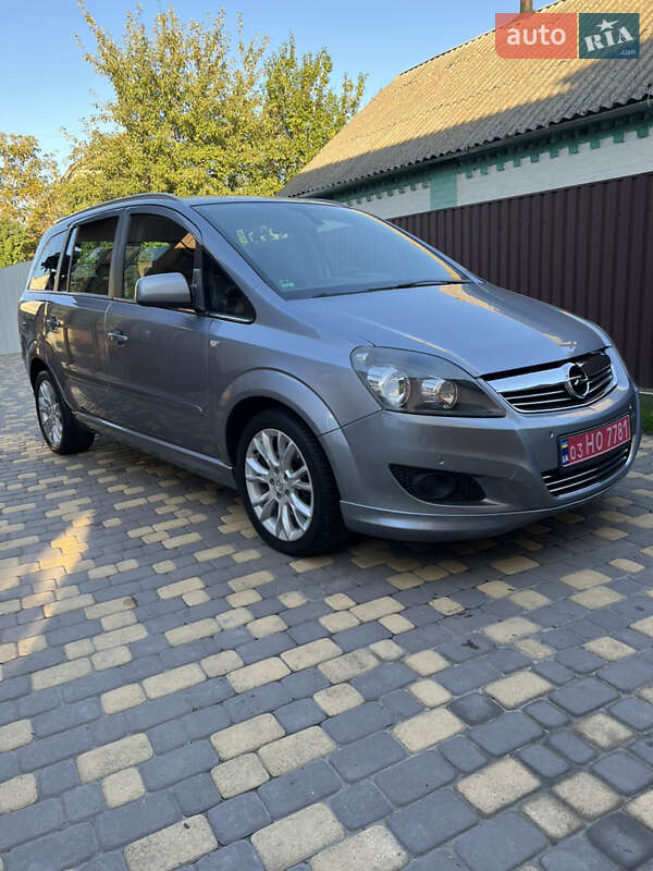 Opel Zafira 2010