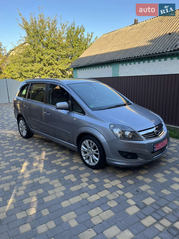 Opel Zafira 2010