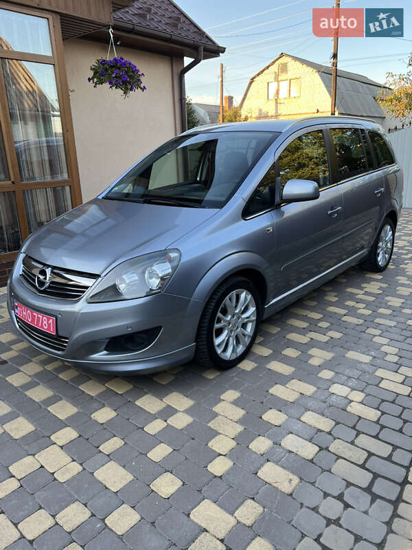 Opel Zafira 2010