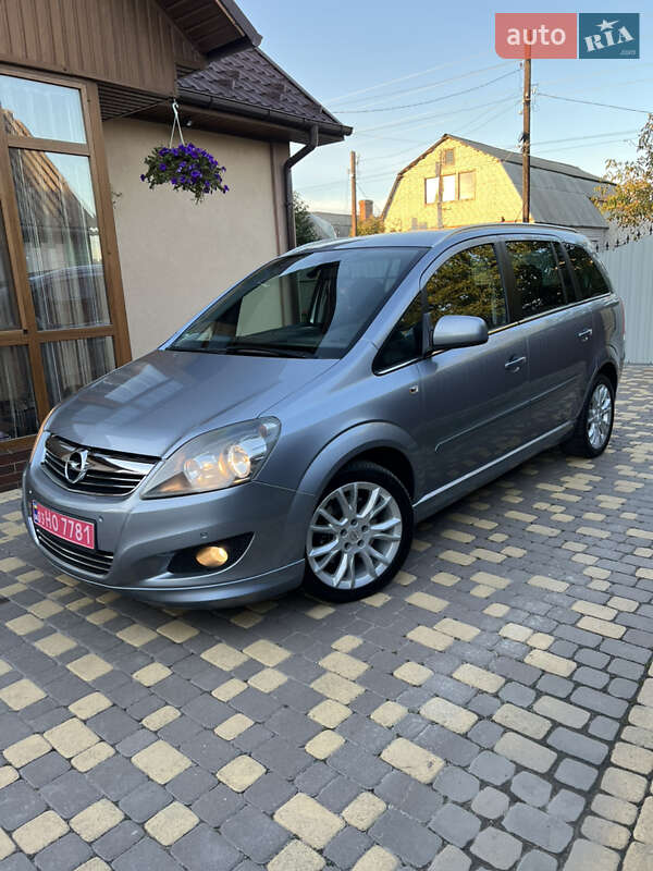 Opel Zafira 2010