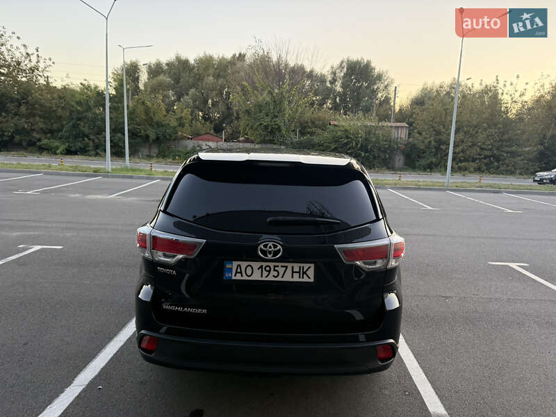 Toyota Highlander 2016