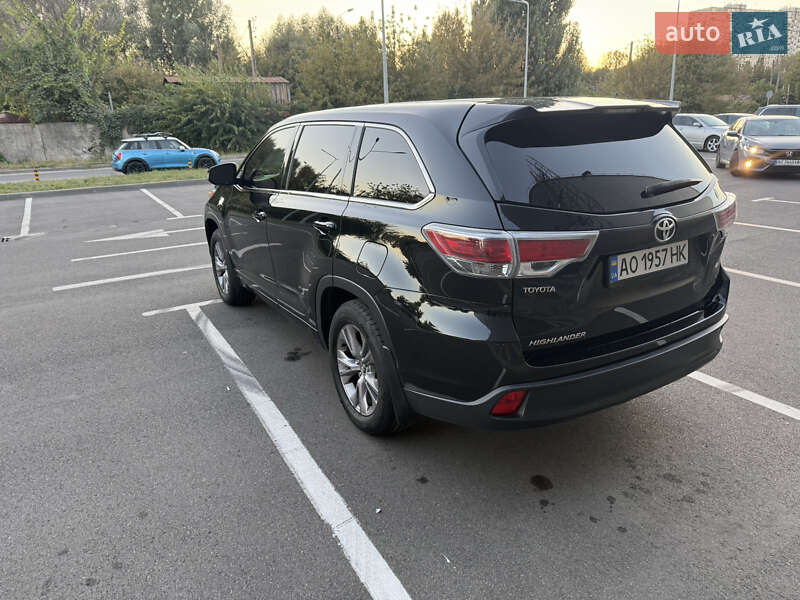 Toyota Highlander 2016