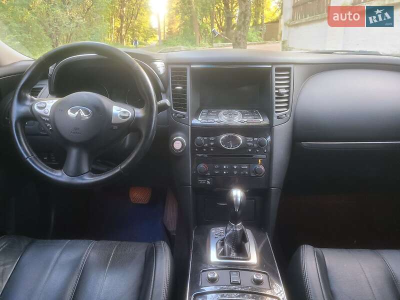 Infiniti FX 35 2012