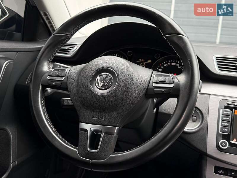 Volkswagen Passat 2014