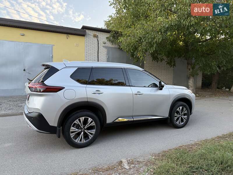 Nissan Rogue 2021