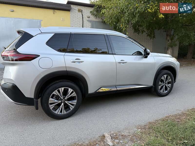 Nissan Rogue 2021