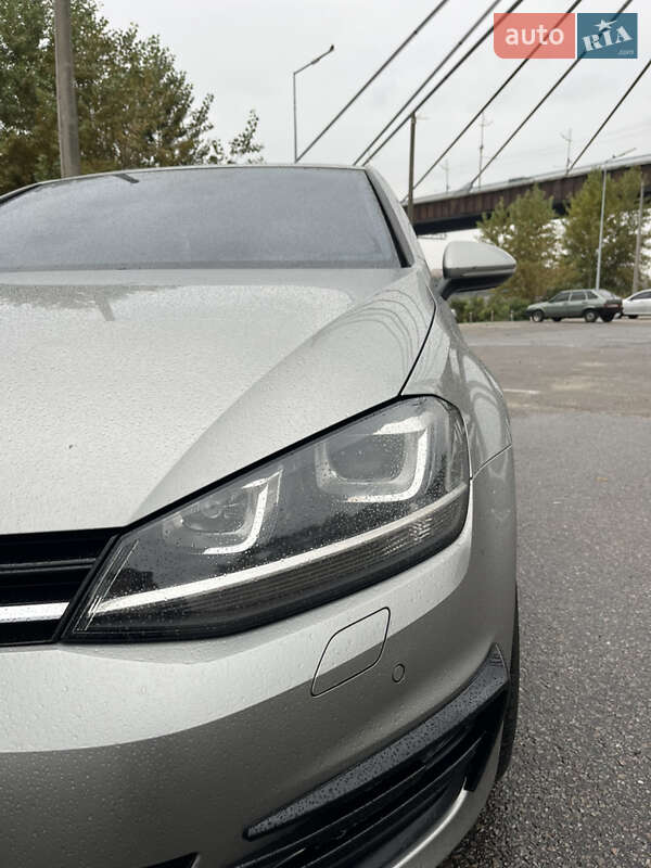 Volkswagen Golf 2014