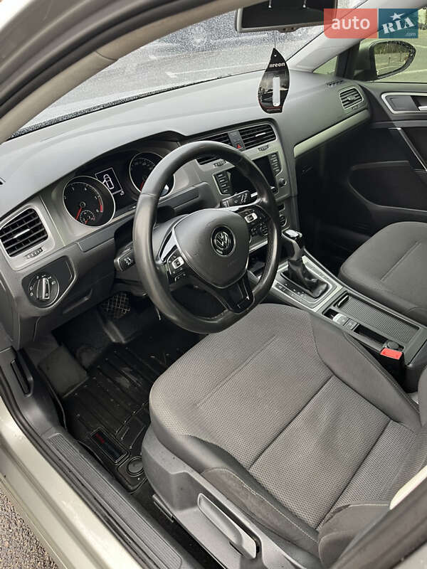 Volkswagen Golf 2014