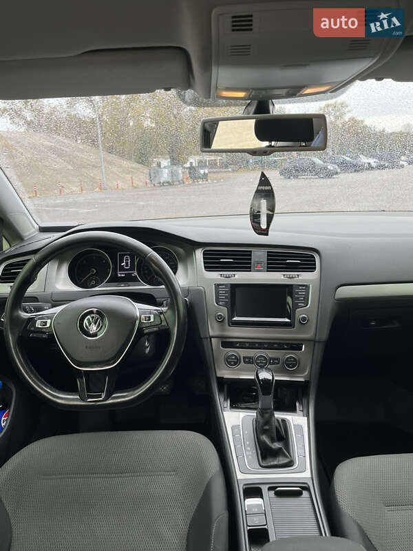 Volkswagen Golf 2014