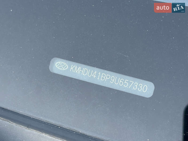 Hyundai-24