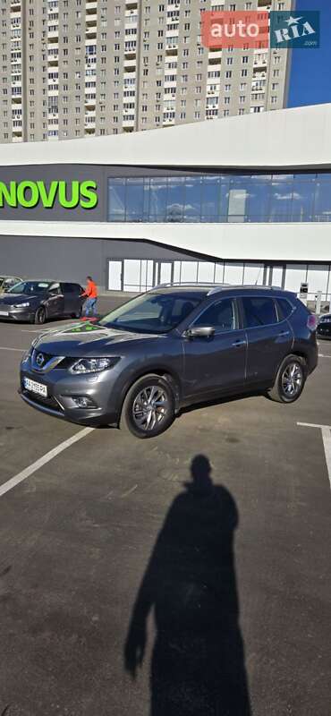 Nissan X-Trail 2015