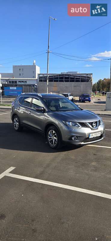 Nissan X-Trail 2015