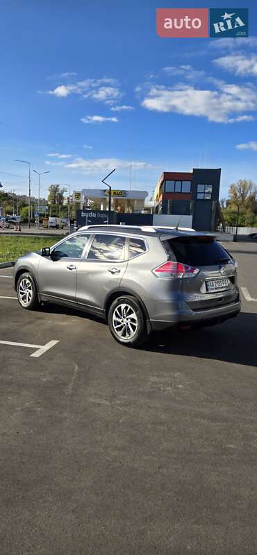 Nissan X-Trail 2015