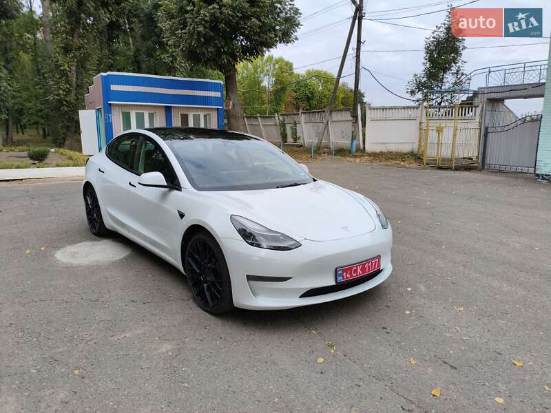 Tesla Model 3 2023