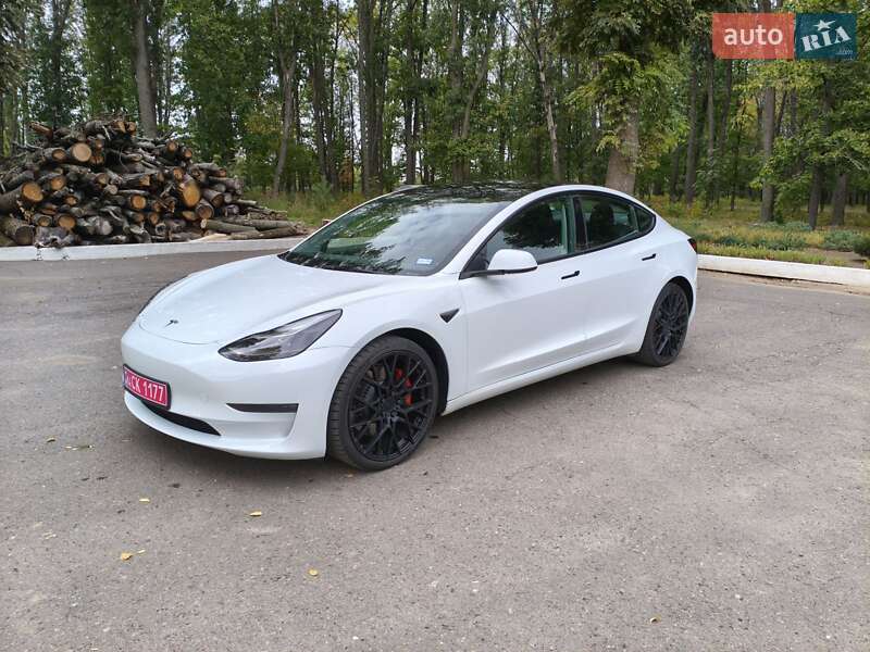 Tesla Model 3 2023