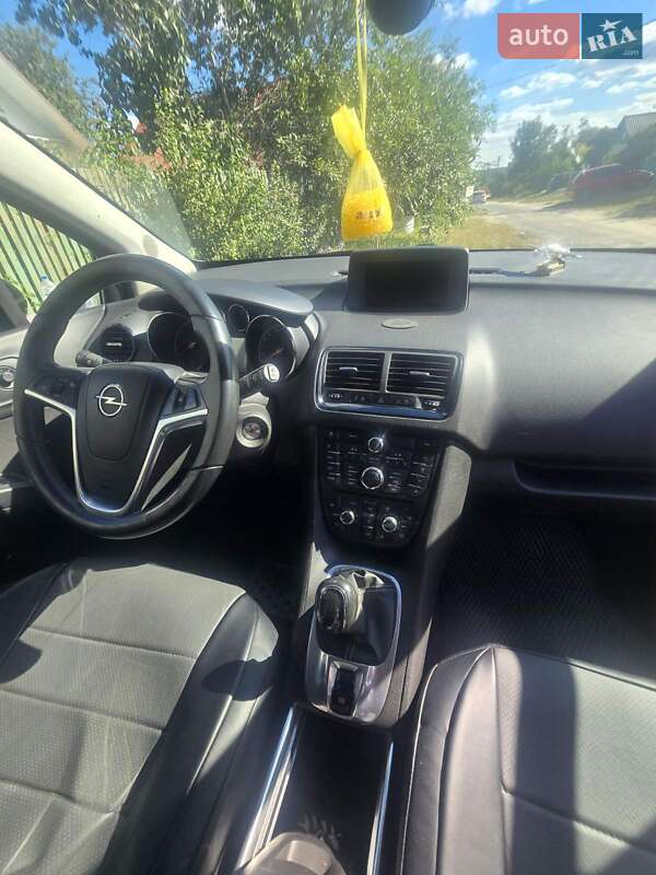 Opel Meriva 2015