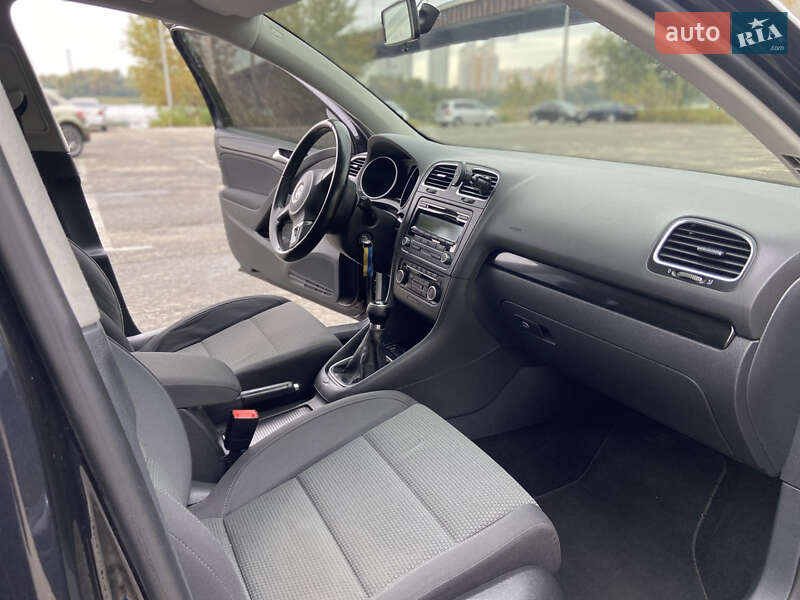 Volkswagen Golf 2011