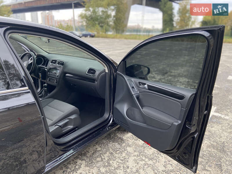 Volkswagen Golf 2011