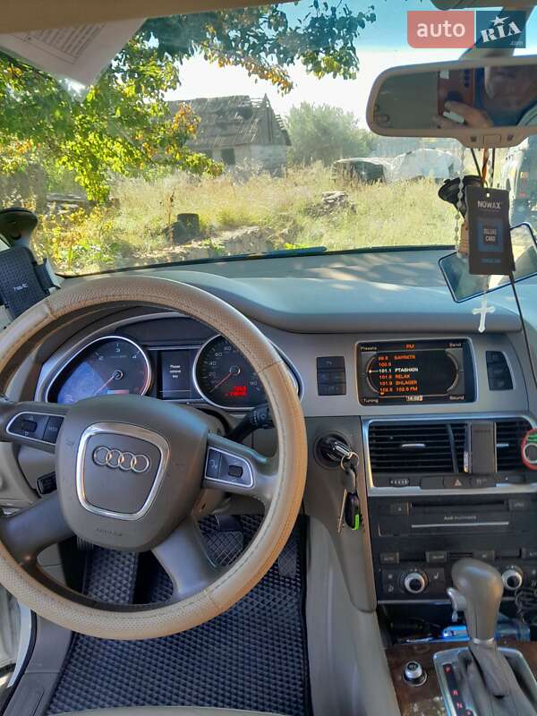Audi Q7 2010