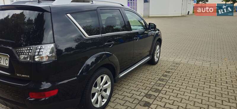 Mitsubishi Outlander 2010