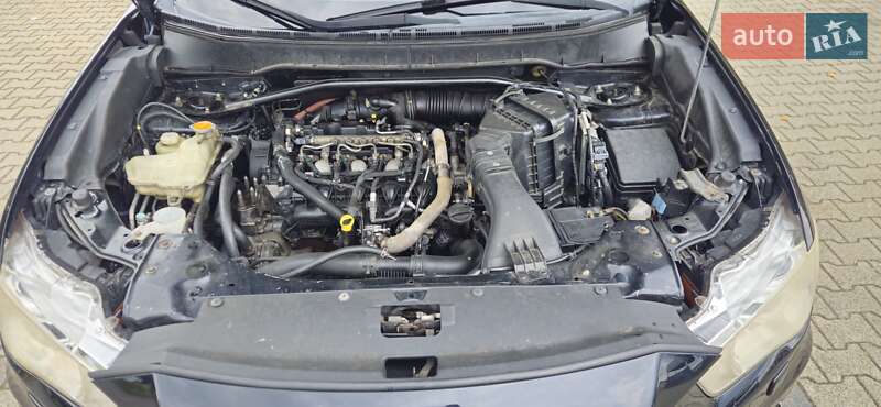 Mitsubishi Outlander 2010