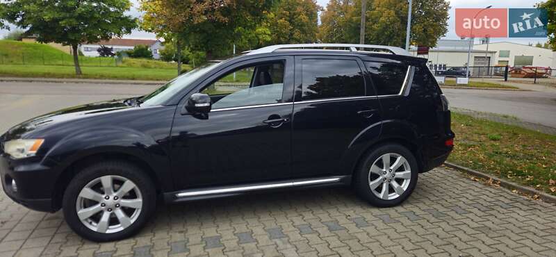 Mitsubishi Outlander 2010