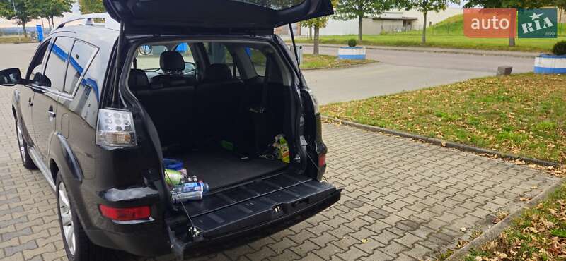 Mitsubishi Outlander 2010