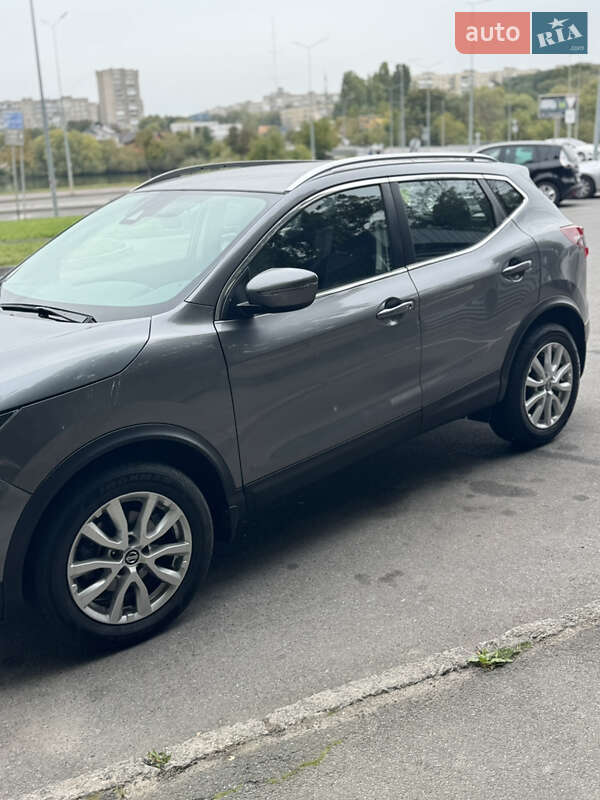 Nissan Rogue Sport 2020