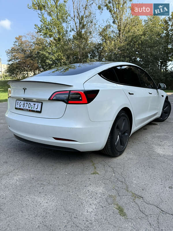 Tesla Model 3 2019