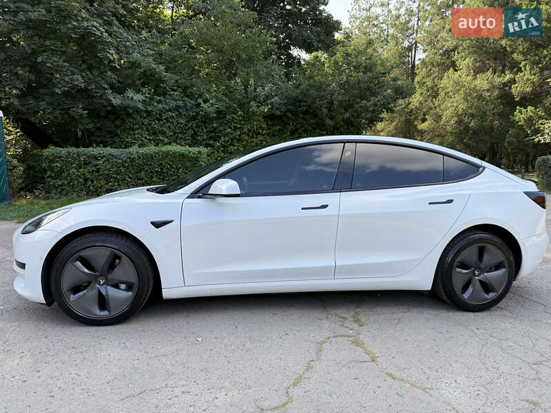 Tesla Model 3 2019