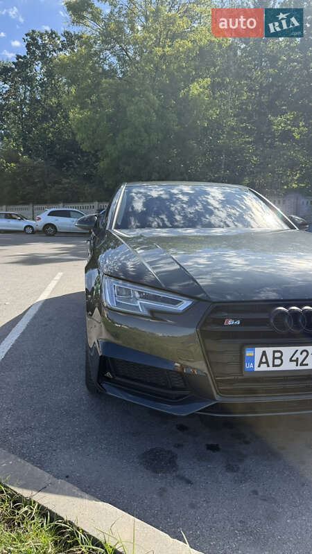 Audi A4 2018