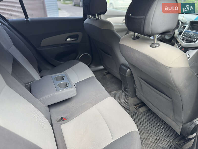 Chevrolet Cruze 2010