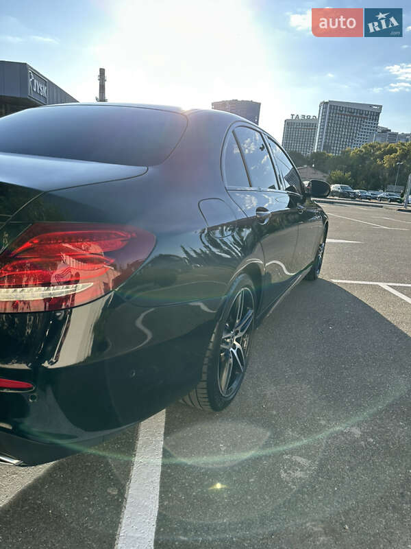 Mercedes-Benz E-Class 2019