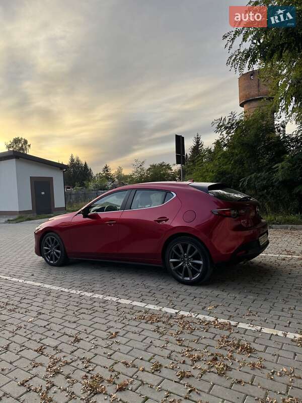 Mazda 3 2019
