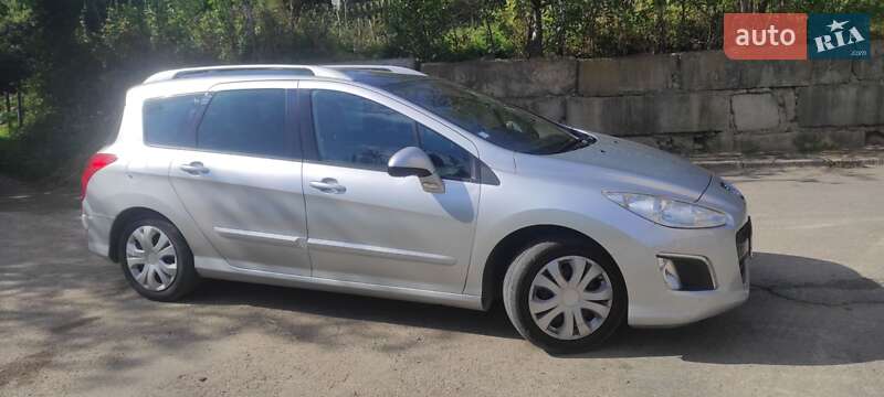 Peugeot 308 2012