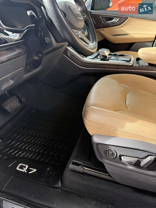 Audi Q7 2020