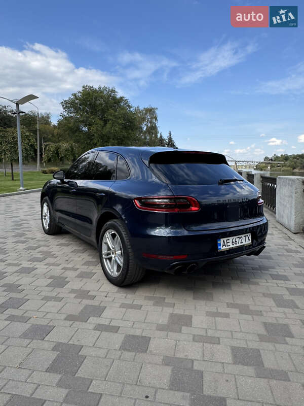 Porsche Macan 2015