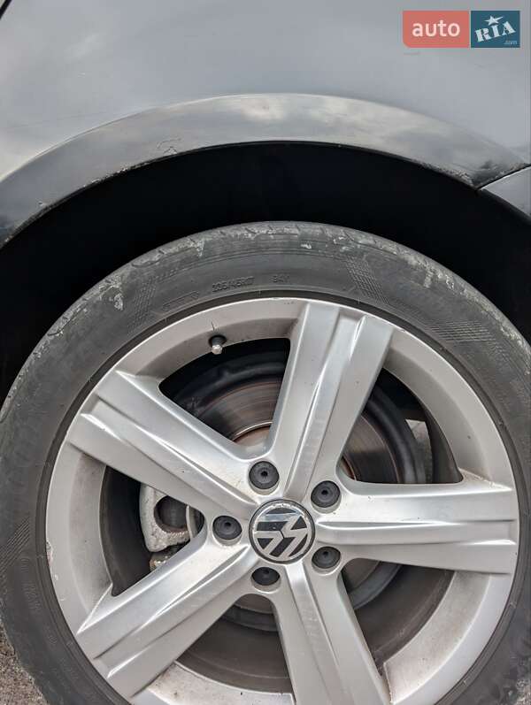 Volkswagen Passat 2011