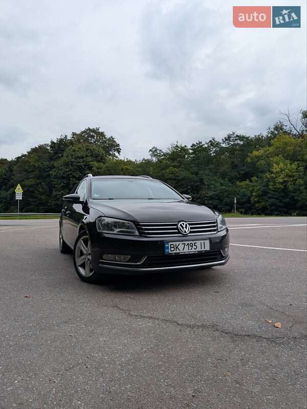 Volkswagen Passat 2011