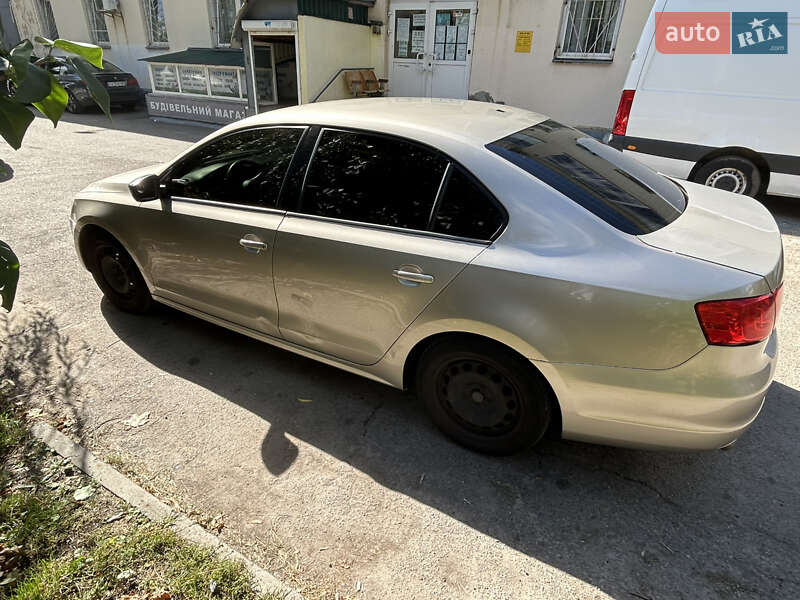 Volkswagen Jetta 2012