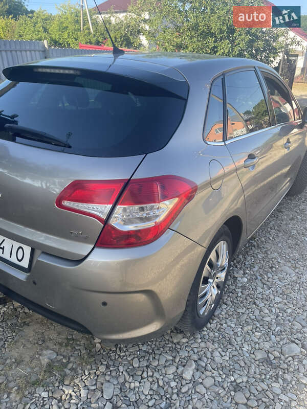 Citroen C4 2011