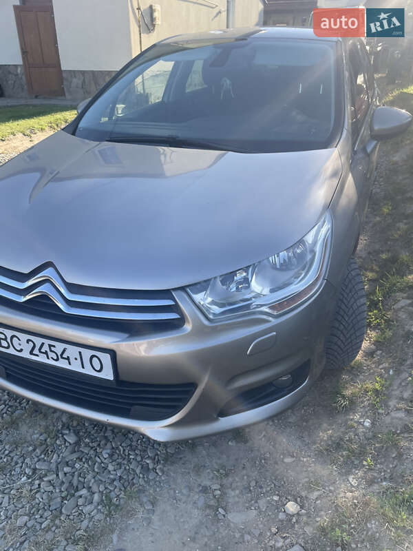 Citroen C4 2011