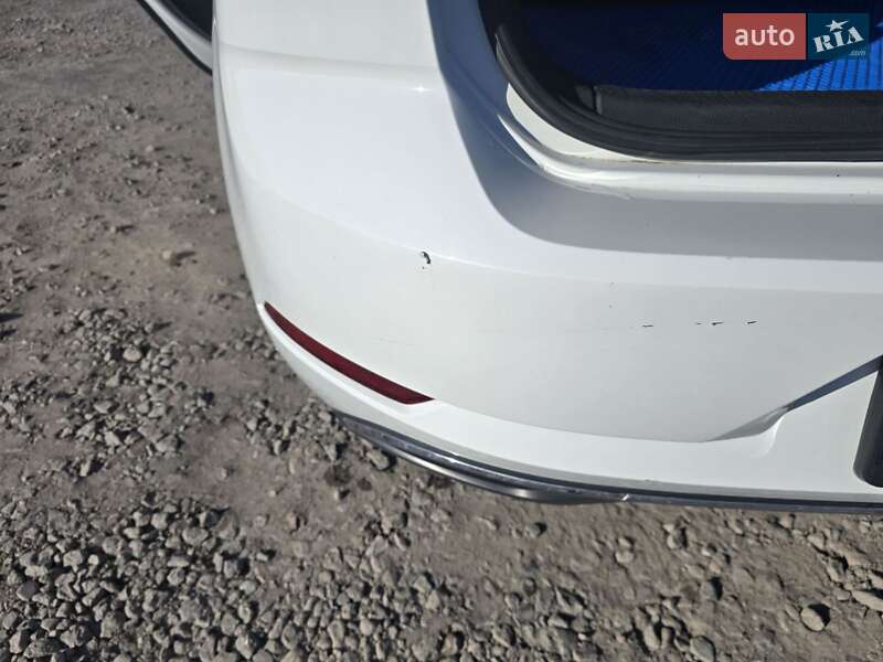 Volkswagen e-Golf 2017