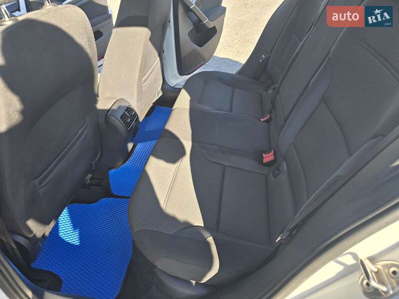 Volkswagen e-Golf 2017