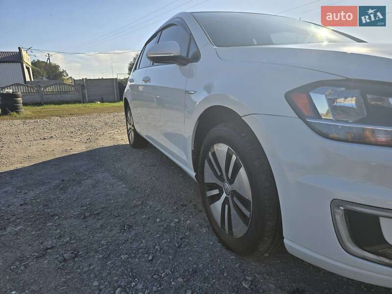 Volkswagen e-Golf 2017